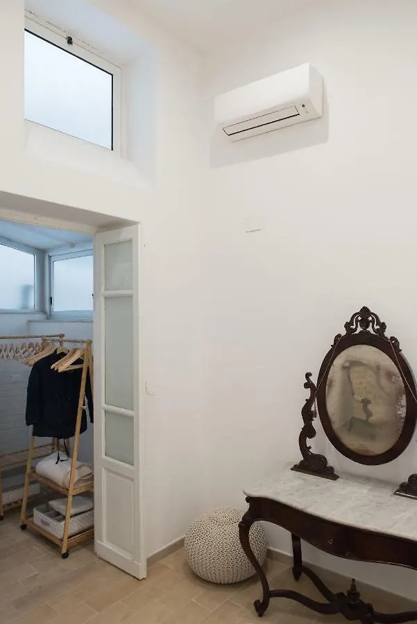 Casa Moneka Politeama Apartment Palermo Italy